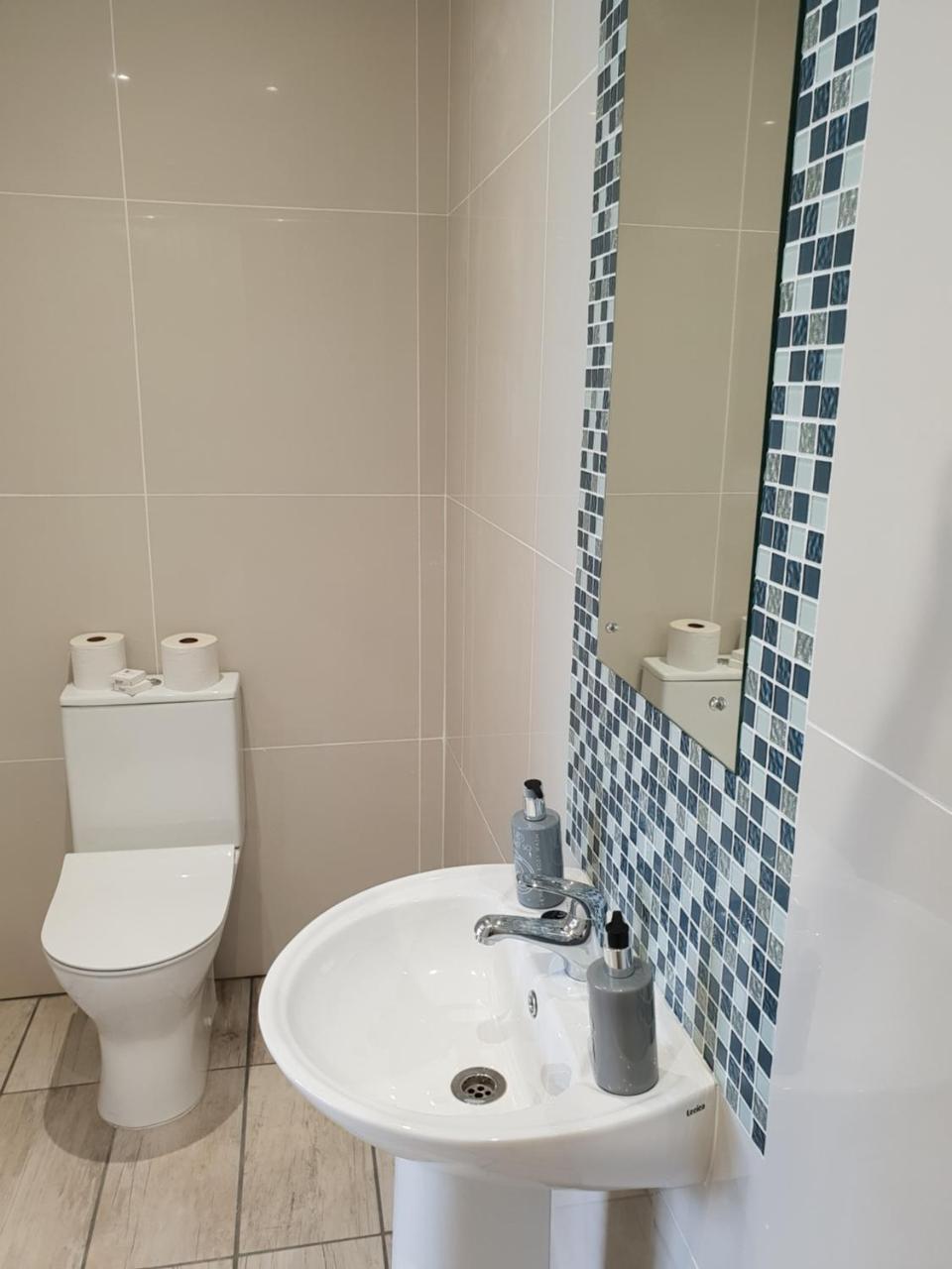 איסט לונדון Reef View Bnb מראה חיצוני תמונה